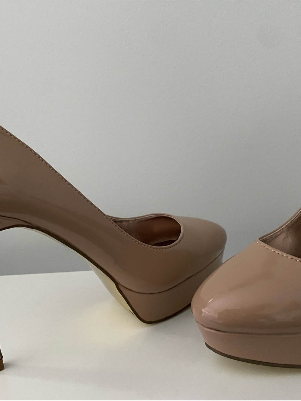 Steve Madden Saint Nude Patent Platform Pumps - Size 7.5 - Like New - Picture 7 of 16